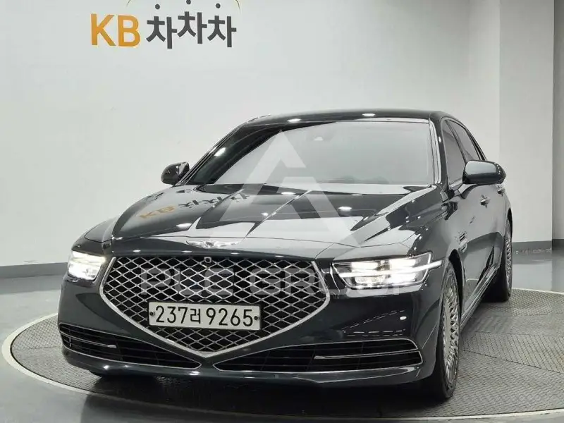 2019 Genesis G90