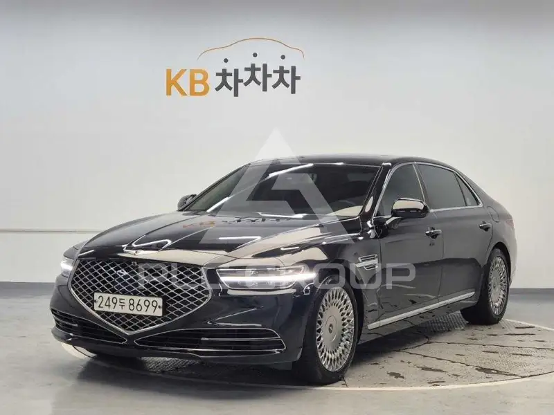 2021 Genesis G90