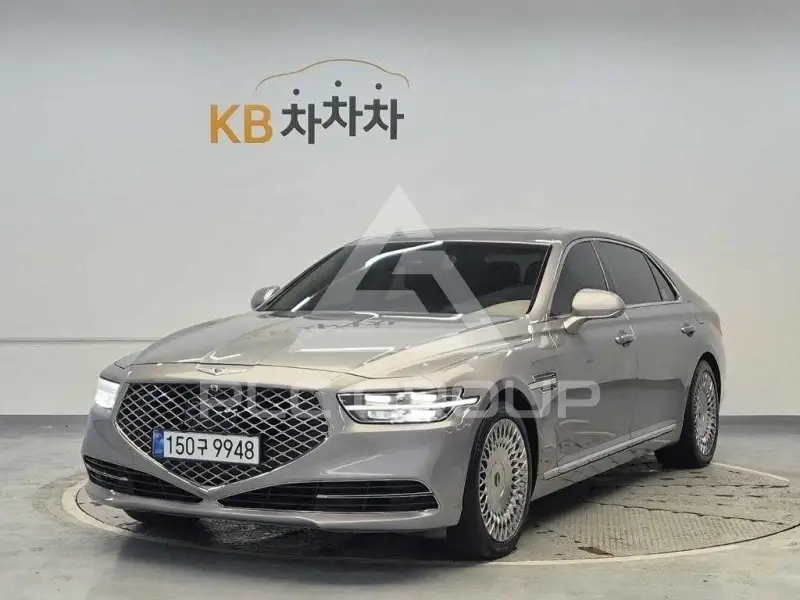 2021 Genesis G90