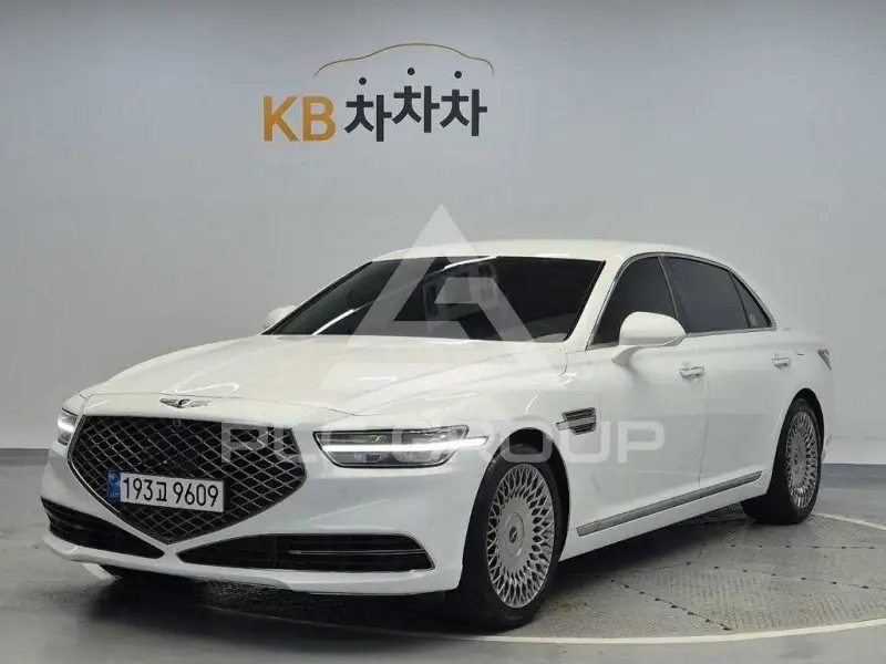 2020 Genesis G90