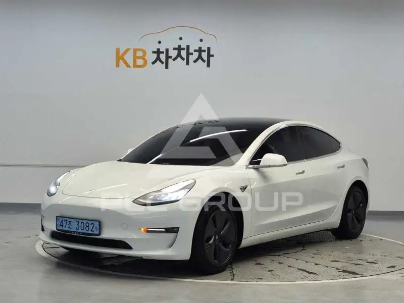 2020 Tesla Model 3
