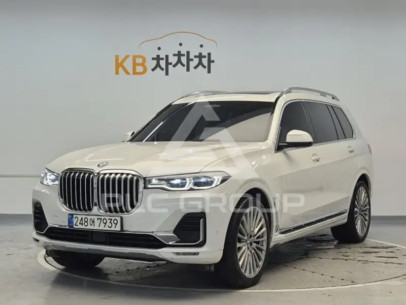 2021 BMW X7