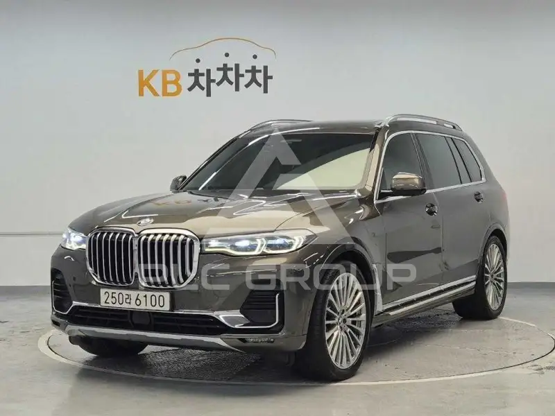 2021 BMW X7