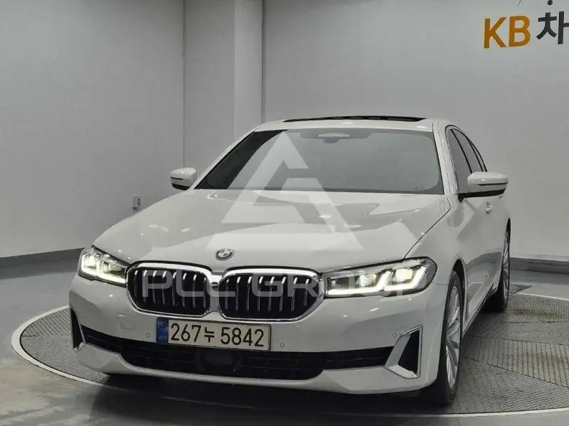 2021 BMW 5 series