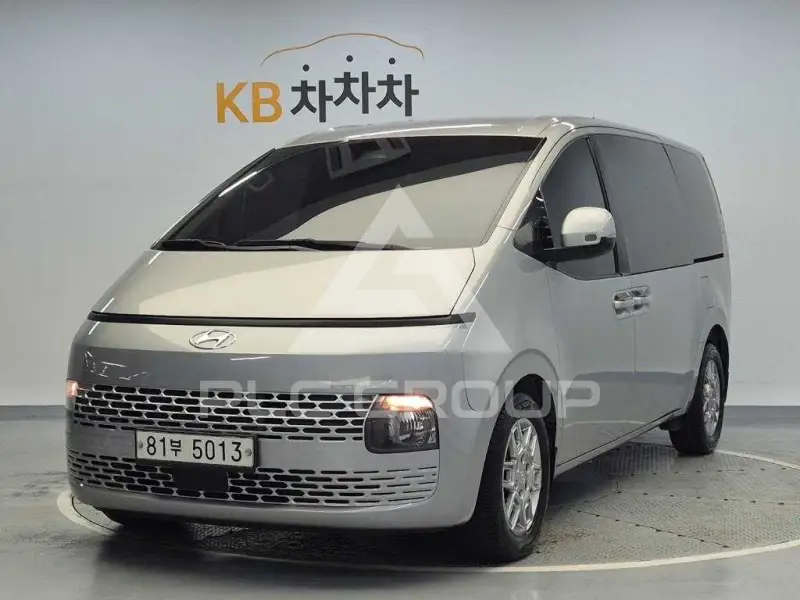2022 Hyundai Staria