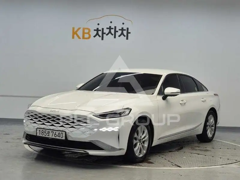 2021 KIA K8
