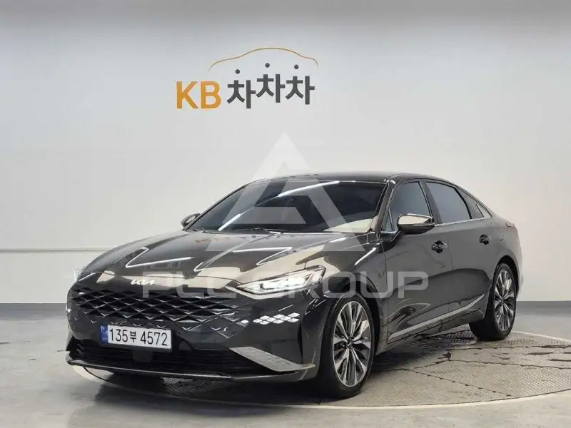 2022 KIA K8