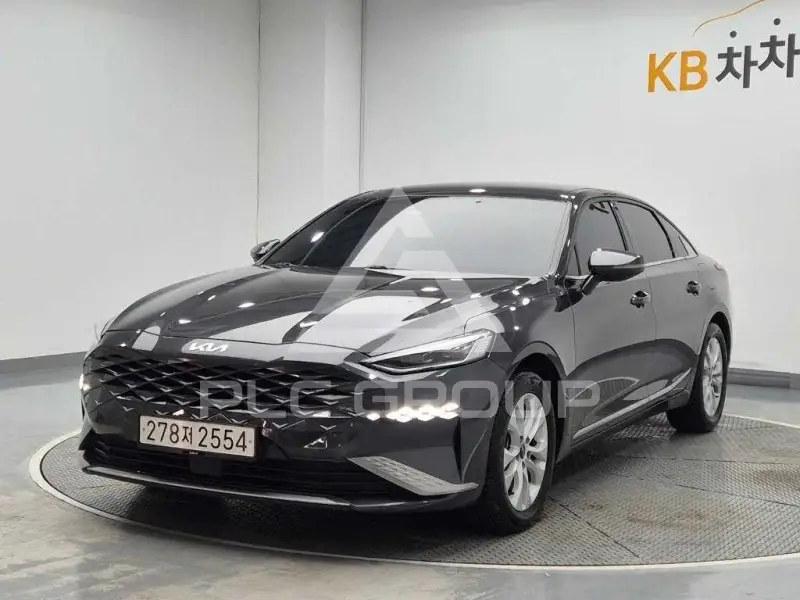 2021 KIA K8