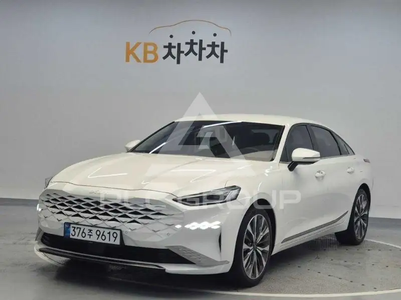 2022 KIA K8
