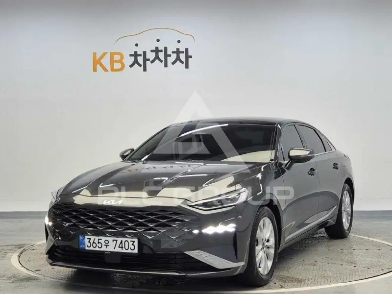 2022 KIA K8