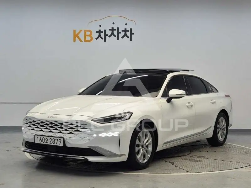 2021 KIA K8