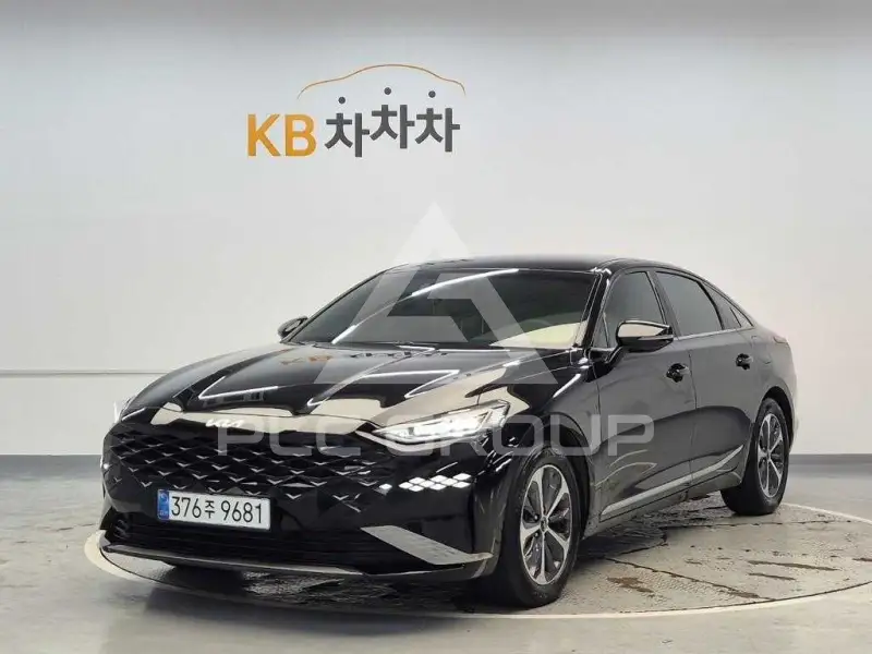2022 KIA K8