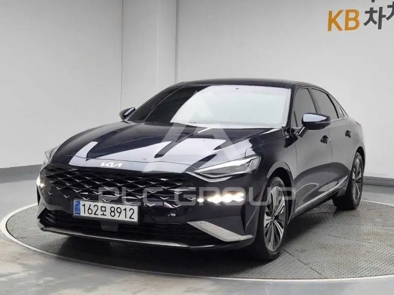 2022 KIA K8