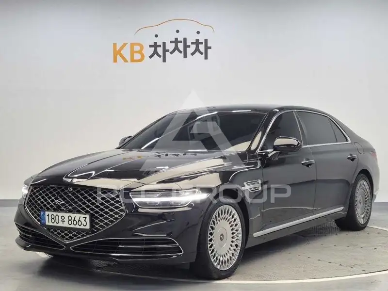 2021 Genesis G90