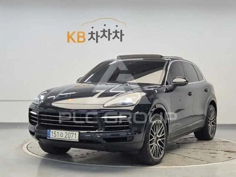 2021 Porsche CAYENNE