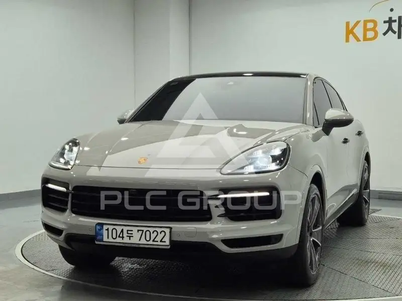 2021 Porsche CAYENNE