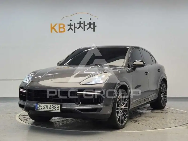 2021 Porsche CAYENNE