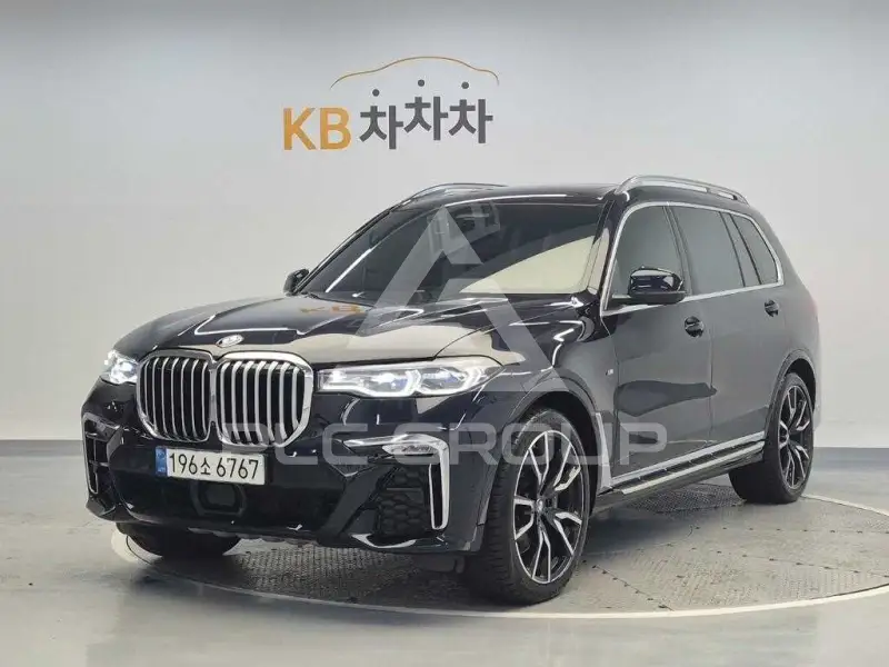 2022 BMW X7