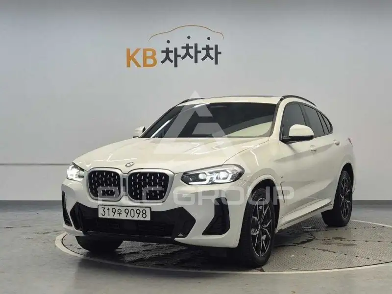 2022 BMW X4