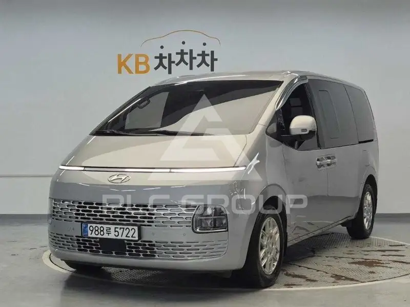 2022 Hyundai Staria