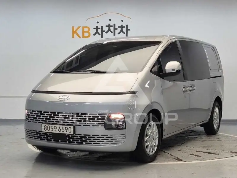 2022 Hyundai Staria