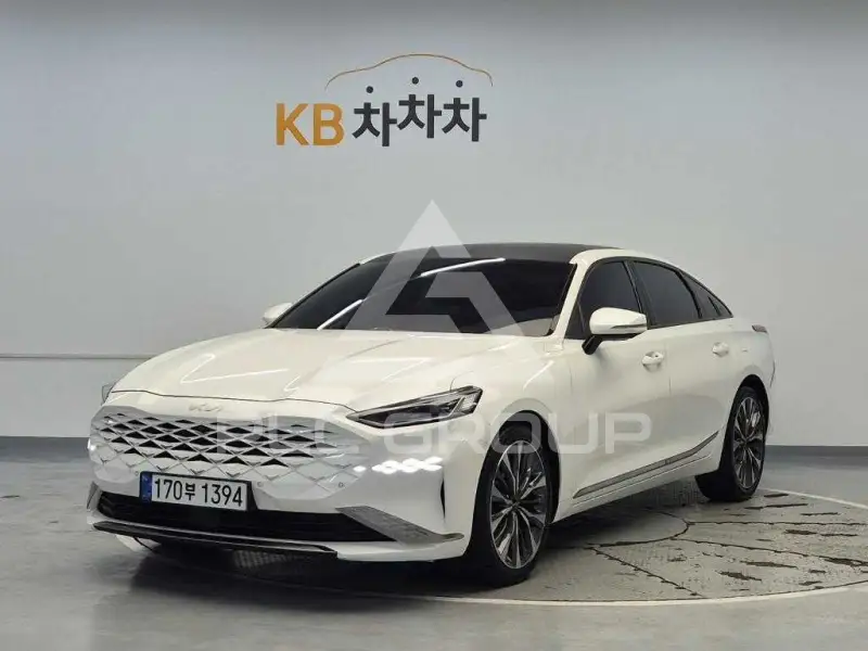 2022 KIA K8