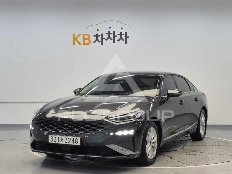 2022 KIA K8
