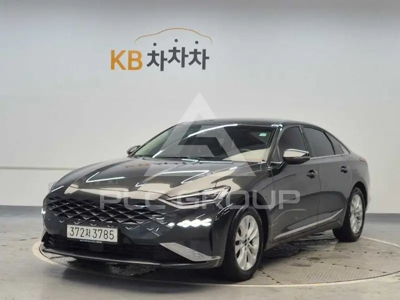 2022 KIA K8