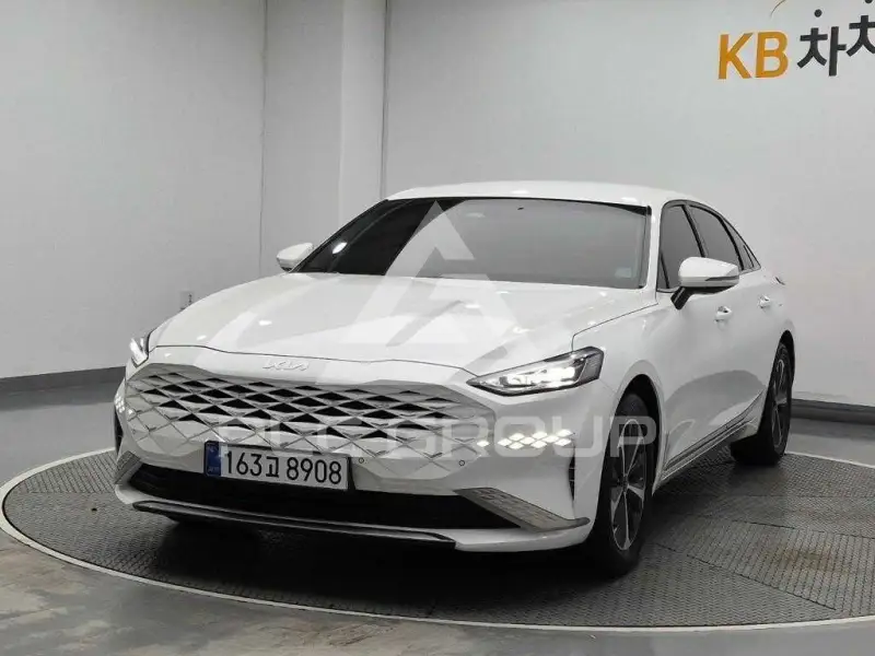 2023 KIA K8