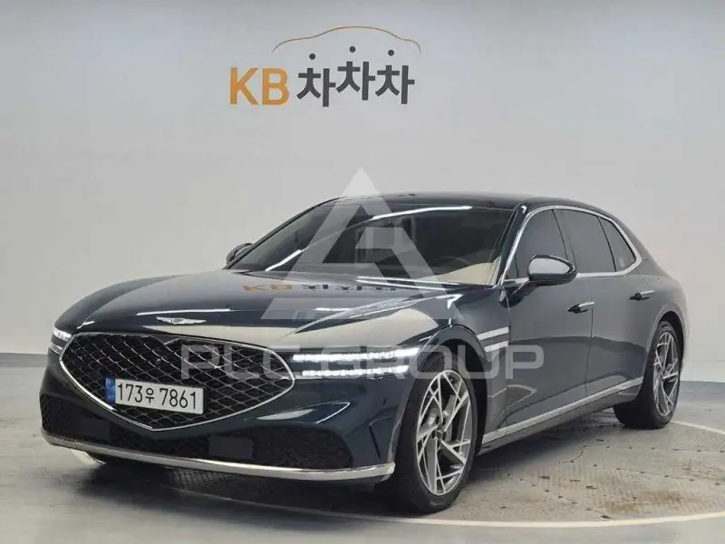 2022 Genesis G90