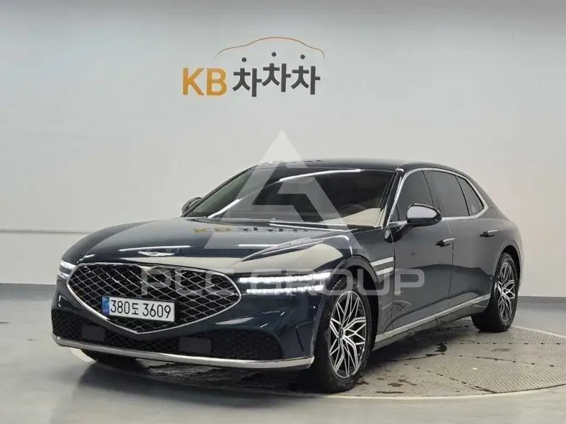 2022 Genesis G90