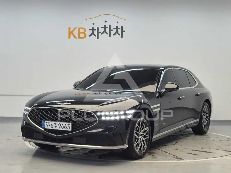 2022 Genesis G90