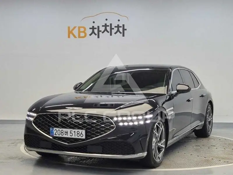 2022 Genesis G90