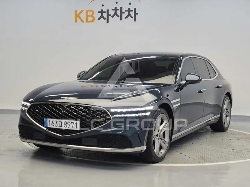 2022 Genesis G90