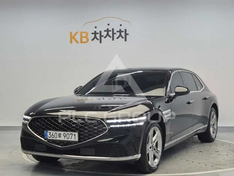 2022 Genesis G90
