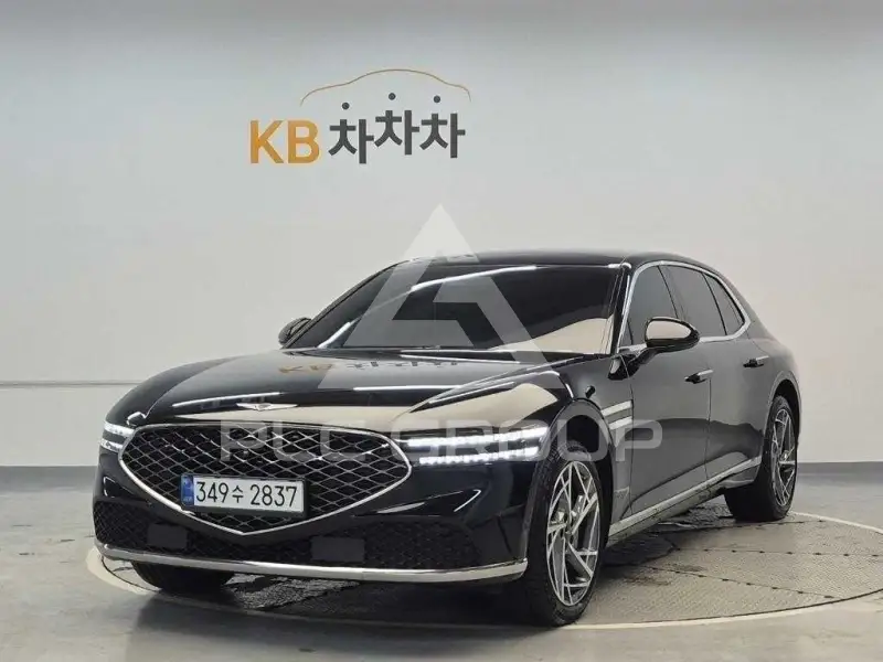 2023 Genesis G90