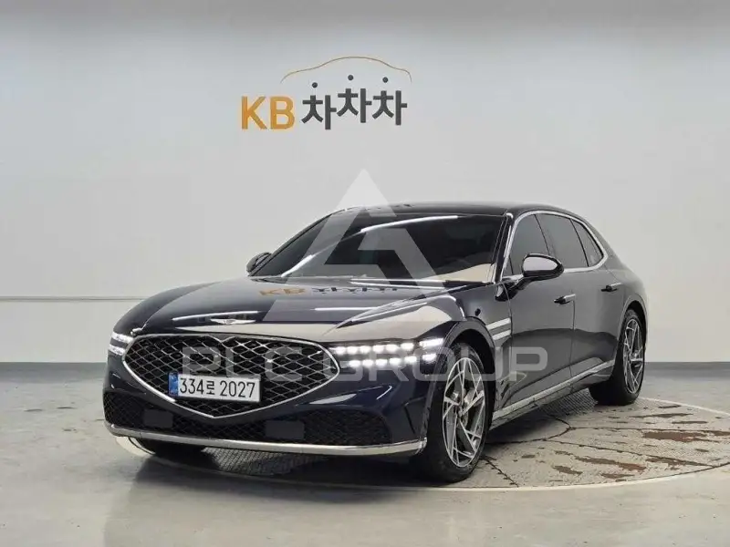 2023 Genesis G90
