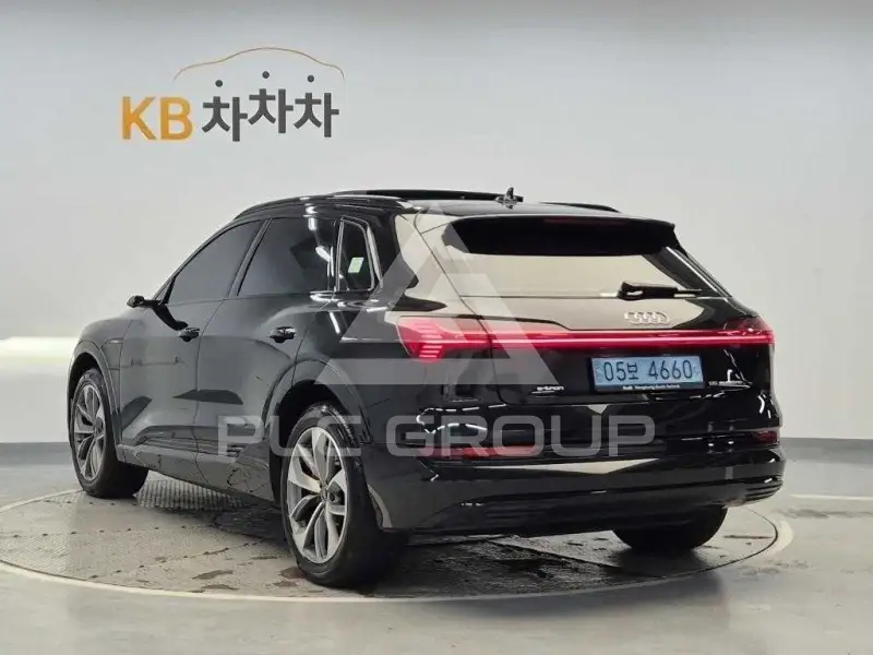 2022 Audi E-TRON