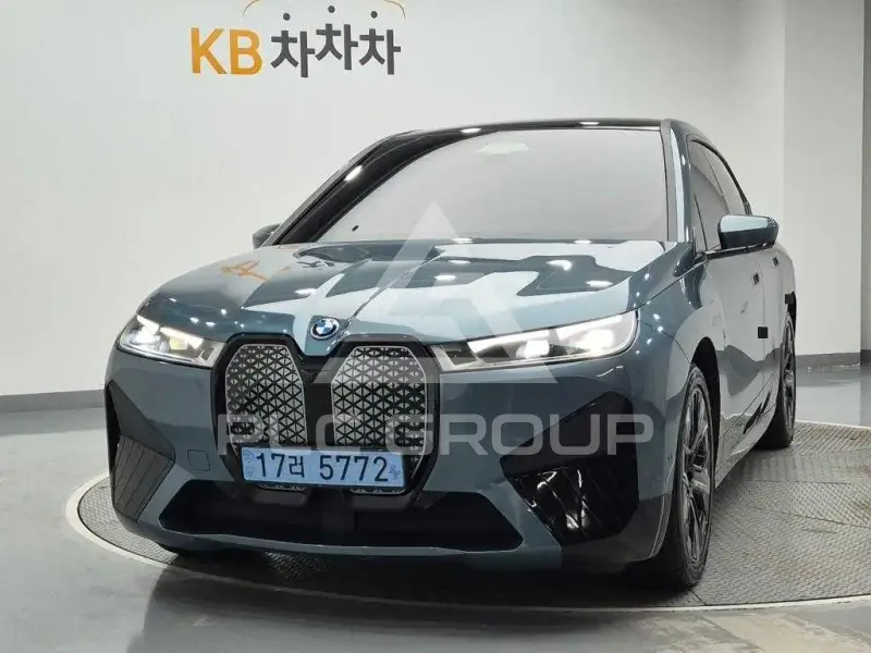 2023 BMW iX