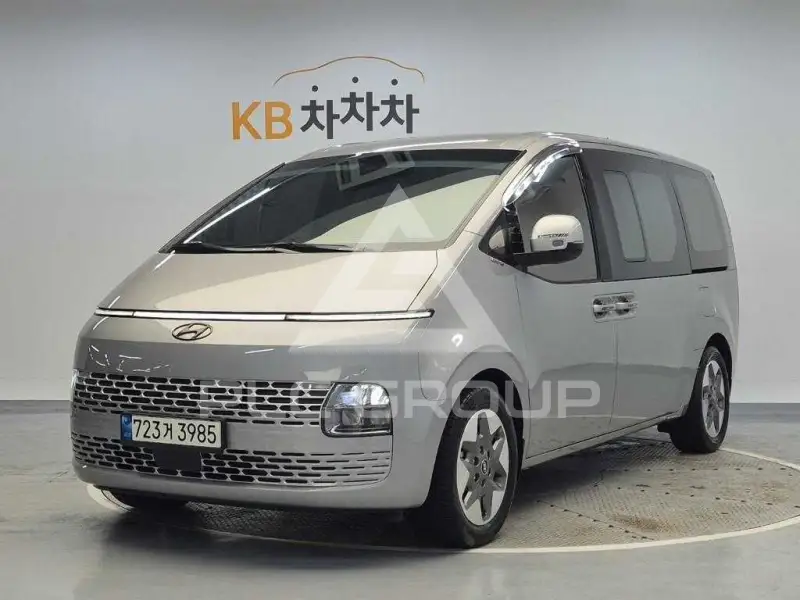 2023 Hyundai Staria