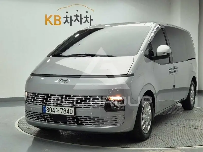 2023 Hyundai Staria