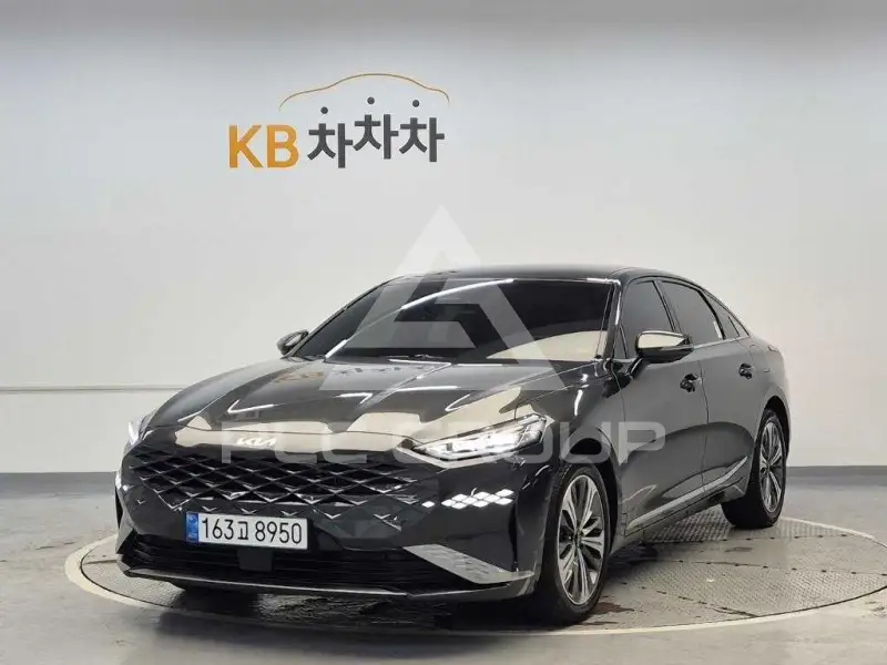 2023 KIA K8