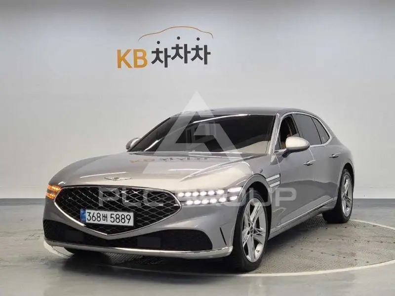 2023 Genesis G90