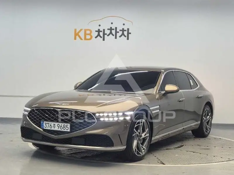2023 Genesis G90