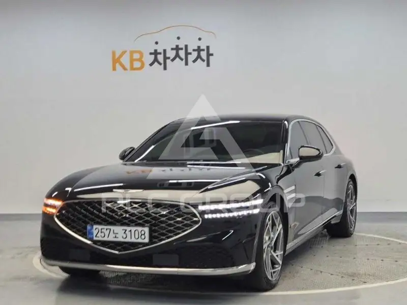 2023 Genesis G90