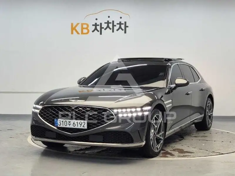 2023 Genesis G90