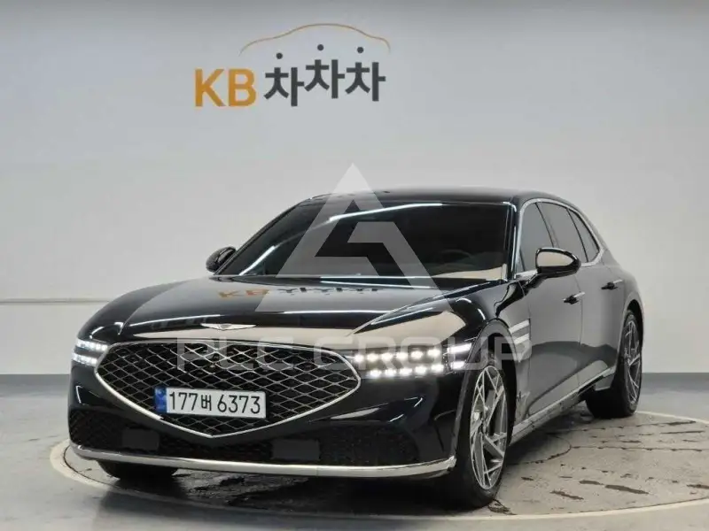 2023 Genesis G90