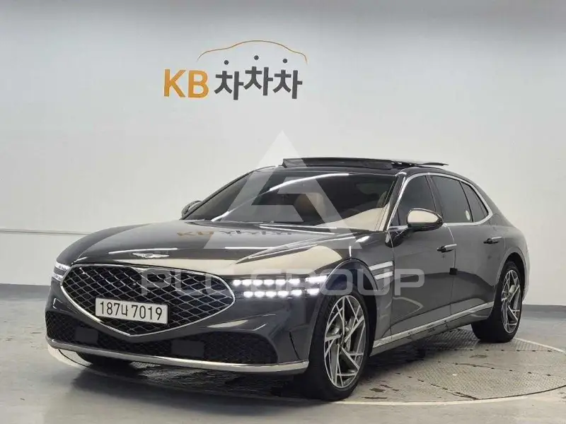 2023 Genesis G90
