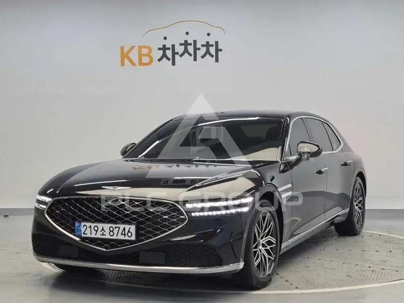 2023 Genesis G90