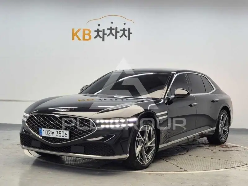 2023 Genesis G90